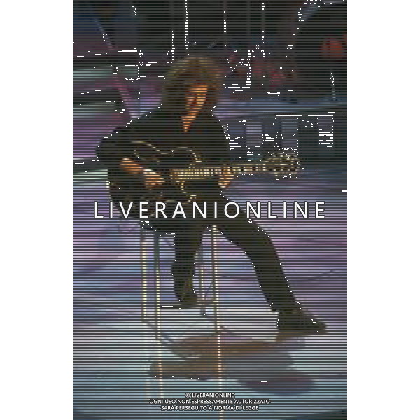 DIAP-RETROSPETTIVA PAT METHENY CANTANTE NELLA FOTO PAT MATHENY A SANREMO NELL\'ANNO 1996 AG ALDO LIVERANI SAS