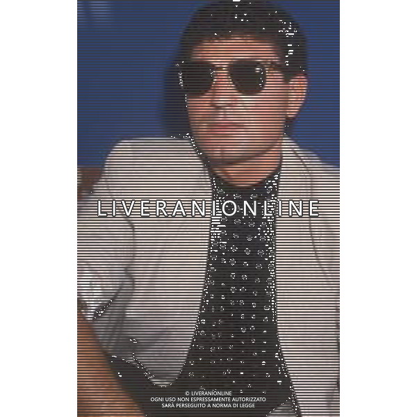 DIAP-RETROSPETTIVA PATRIZIO OLIVA PUGILE NELLA FOTO PATRIZIO OLIVA A MILANO NELL\'ANNO 1988 IN TERRAZZA MARTINI AG ALDO LIVERANI SAS