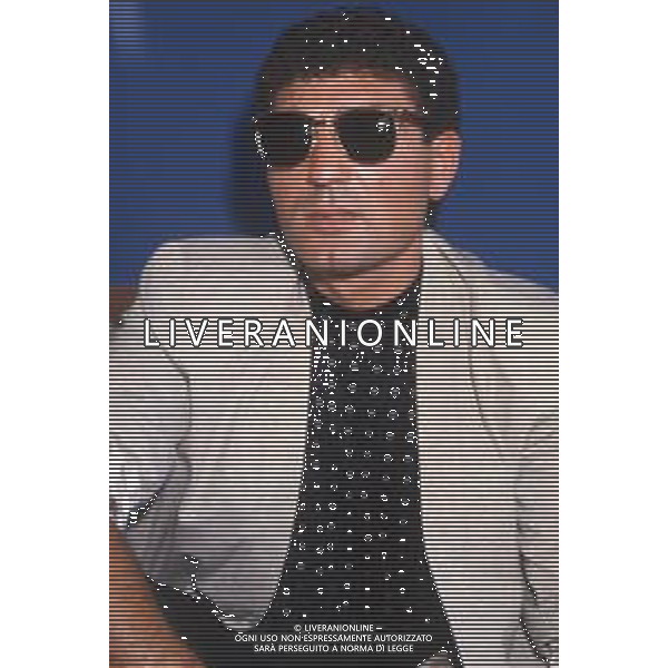 DIAP-RETROSPETTIVA PATRIZIO OLIVA PUGILE NELLA FOTO PATRIZIO OLIVA A MILANO NELL\'ANNO 1988 IN TERRAZZA MARTINI AG ALDO LIVERANI SAS