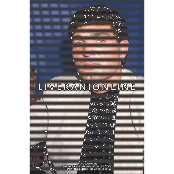 DIAP-RETROSPETTIVA PATRIZIO OLIVA PUGILE NELLA FOTO PATRIZIO OLIVA A MILANO NELL\'ANNO 1988 IN TERRAZZA MARTINI AG ALDO LIVERANI SAS