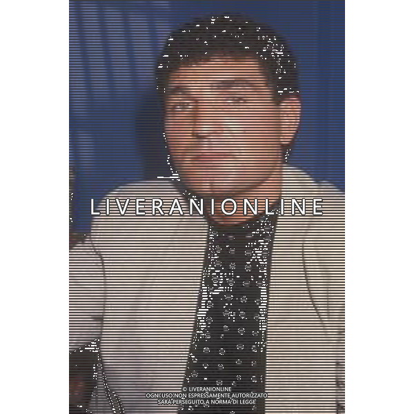 DIAP-RETROSPETTIVA PATRIZIO OLIVA PUGILE NELLA FOTO PATRIZIO OLIVA A MILANO NELL\'ANNO 1988 IN TERRAZZA MARTINI AG ALDO LIVERANI SAS