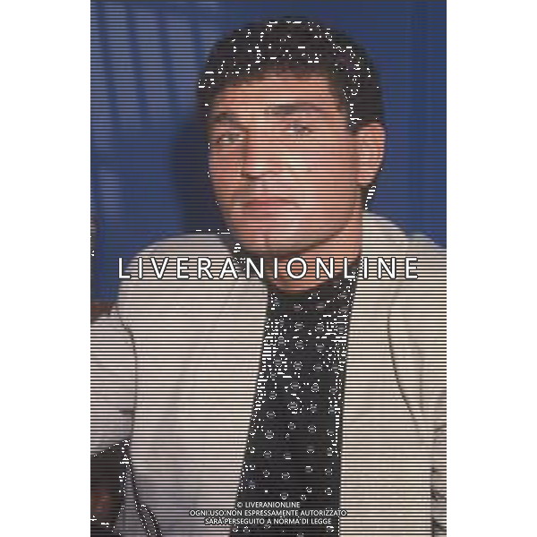 DIAP-RETROSPETTIVA PATRIZIO OLIVA PUGILE NELLA FOTO PATRIZIO OLIVA A MILANO NELL\'ANNO 1988 IN TERRAZZA MARTINI AG ALDO LIVERANI SAS