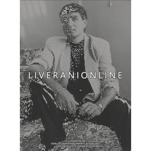 NEG-RETROSPETTIVA PATRIZIO OLIVA PUGILE NELLA FOTO PATRIZIO OLIVA A MILANO NELL\'ANNO 1988 IN TERRAZZA MARTINI AG ALDO LIVERANI SAS