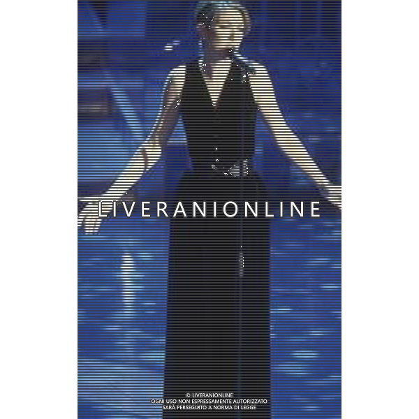DIAP-RETROSPETTIVA CELINE DION CANTANTE NELLA FOTO CELINE DION A SANREMO NELL\'ANNO 1996 AG ALDO LIVERANI SAS