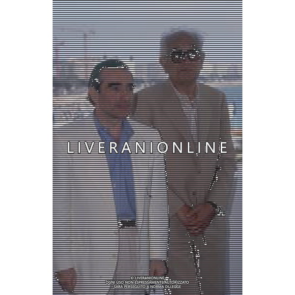 DIAP-RETROSPETTIVA MARTIN SCORSESE REGSTA NELLA FOTO MARTIN SCORSESE A CANNES NELL\'ANNO 1990 CON IL REGISTA AKIRA KUROSAWA AG ALDO LIVERANI SAS