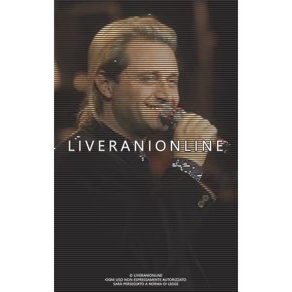 DIAP-RETROSPETTIVA AMEDEO MINGHI CANTANTE NELLA FOTO AMEDEO MINGHI A SANREMO NELL\'ANNO 1991 AG ALDO LIVERANI SAS