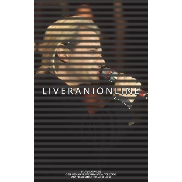 DIAP-RETROSPETTIVA AMEDEO MINGHI CANTANTE NELLA FOTO AMEDEO MINGHI A SANREMO NELL\'ANNO 1991 AG ALDO LIVERANI SAS