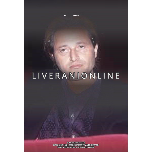 DIAP-RETROSPETTIVA AMEDEO MINGHI CANTANTE NELLA FOTO AMEDEO MINGHI A SANREMO NELL\'ANNO 1991 AG ALDO LIVERANI SAS