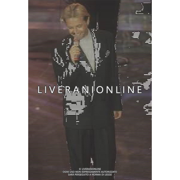 DIAP-RETROSPETTIVA AMEDEO MINGHI CANTANTE NELLA FOTO AMEDEO MINGHI A SANREMO NELL\'ANNO 1991 AG ALDO LIVERANI SAS