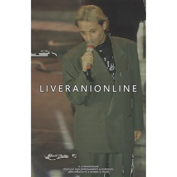 DIAP-RETROSPETTIVA AMEDEO MINGHI CANTANTE NELLA FOTO AMEDEO MINGHI A SANREMO NELL\'ANNO 1991 AG ALDO LIVERANI SAS