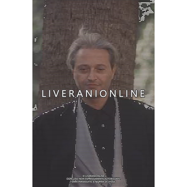 DIAP-RETROSPETTIVA AMEDEO MINGHI CANTANTE NELLA FOTO AMEDEO MINGHI A SANREMO NELL\'ANNO 1991 AG ALDO LIVERANI SAS