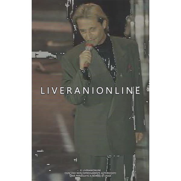 DIAP-RETROSPETTIVA AMEDEO MINGHI CANTANTE NELLA FOTO AMEDEO MINGHI A SANREMO NELL\'ANNO 1991 AG ALDO LIVERANI SAS