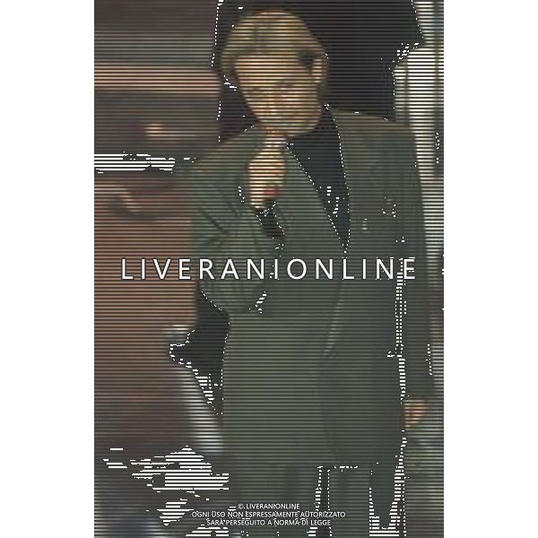 DIAP-RETROSPETTIVA AMEDEO MINGHI CANTANTE NELLA FOTO AMEDEO MINGHI A SANREMO NELL\'ANNO 1991 AG ALDO LIVERANI SAS