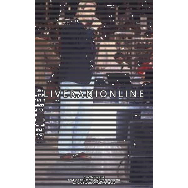 DIAP-RETROSPETTIVA AMEDEO MINGHI CANTANTE NELLA FOTO AMEDEO MINGHI A SANREMO NELL\'ANNO 1991 AG ALDO LIVERANI SAS