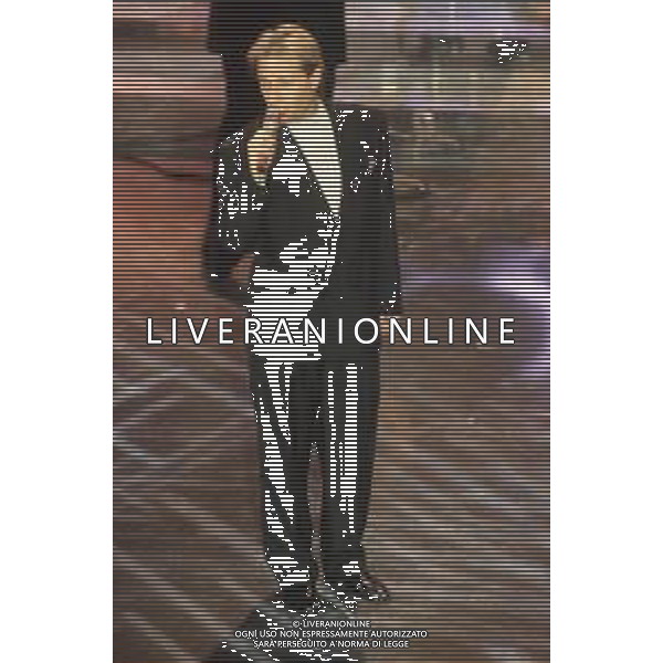 DIAP-RETROSPETTIVA AMEDEO MINGHI CANTANTE NELLA FOTO AMEDEO MINGHI A SANREMO NELL\'ANNO 1991 AG ALDO LIVERANI SAS