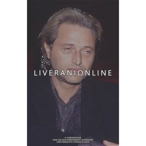 DIAP-RETROSPETTIVA AMEDEO MINGHI CANTANTE NELLA FOTO AMEDEO MINGHI A SANREMO NELL\'ANNO 1991 AG ALDO LIVERANI SAS