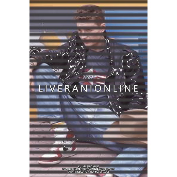 DIAP-RETRSPETTIVA LORENZO JOVANOTTI CANTANTE NLLA FOTO LORENZO JOVANOTTI A MILANO NELL\'ANNO 1987 A RADIO DEEJAY AG ALDO LIVERANI SAS