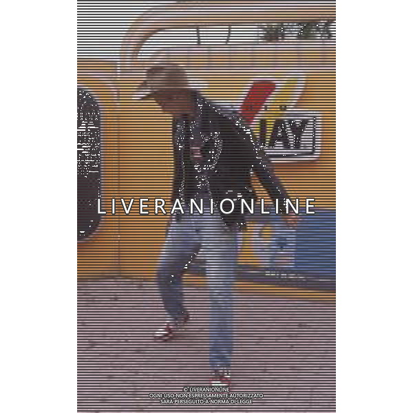 DIAP-RETRSPETTIVA LORENZO JOVANOTTI CANTANTE NLLA FOTO LORENZO JOVANOTTI A MILANO NELL\'ANNO 1987 A RADIO DEEJAY AG ALDO LIVERANI SAS