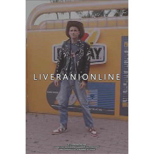 DIAP-RETRSPETTIVA LORENZO JOVANOTTI CANTANTE NLLA FOTO LORENZO JOVANOTTI A MILANO NELL\'ANNO 1987 A RADIO DEEJAY AG ALDO LIVERANI SAS