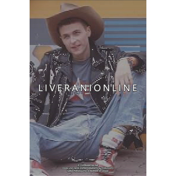 DIAP-RETRSPETTIVA LORENZO JOVANOTTI CANTANTE NLLA FOTO LORENZO JOVANOTTI A MILANO NELL\'ANNO 1987 A RADIO DEEJAY AG ALDO LIVERANI SAS