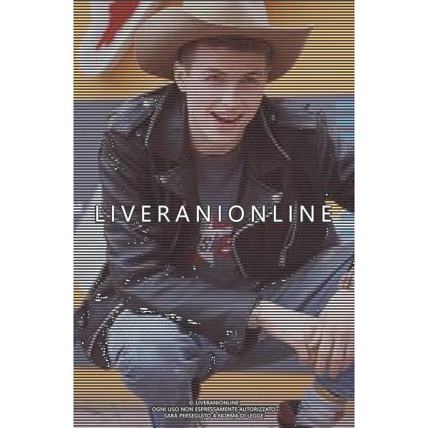 DIAP-RETRSPETTIVA LORENZO JOVANOTTI CANTANTE NLLA FOTO LORENZO JOVANOTTI A MILANO NELL\'ANNO 1987 A RADIO DEEJAY AG ALDO LIVERANI SAS