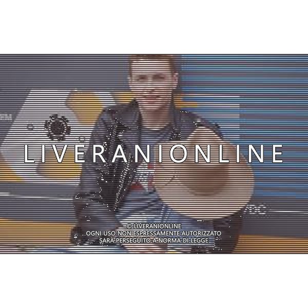 DIAP-RETRSPETTIVA LORENZO JOVANOTTI CANTANTE NLLA FOTO LORENZO JOVANOTTI A MILANO NELL\'ANNO 1987 A RADIO DEEJAY AG ALDO LIVERANI SAS