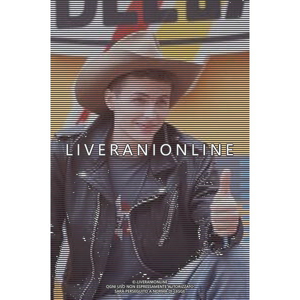 DIAP-RETRSPETTIVA LORENZO JOVANOTTI CANTANTE NLLA FOTO LORENZO JOVANOTTI A MILANO NELL\'ANNO 1987 A RADIO DEEJAY AG ALDO LIVERANI SAS