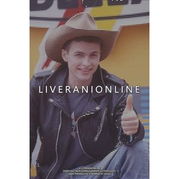 DIAP-RETRSPETTIVA LORENZO JOVANOTTI CANTANTE NLLA FOTO LORENZO JOVANOTTI A MILANO NELL\'ANNO 1987 A RADIO DEEJAY AG ALDO LIVERANI SAS