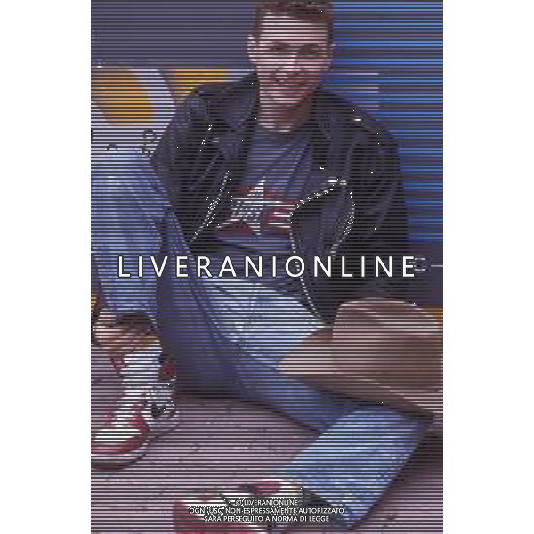 DIAP-RETRSPETTIVA LORENZO OVANOTTI CANTANTE NLLA FOTO LORENZO JOVANOTTI A MILANO NELL\'ANNO 1987 A RADIO DEEJAY AG ALDO LIVERANI SAS