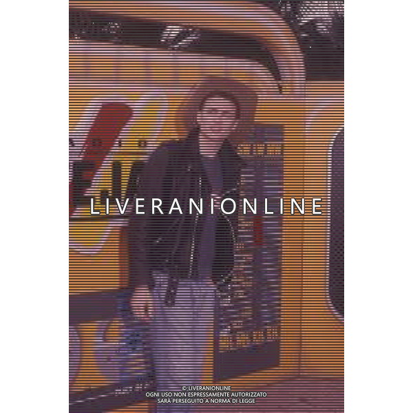 DIAP-RETRSPETTIVA LORENZO JOVANOTTI CANTANTE NLLA FOTO LORENZO JOVANOTTI A MILANO NELL\'ANNO 1987 A RADIO DEEJAY AG ALDO LIVERANI SAS