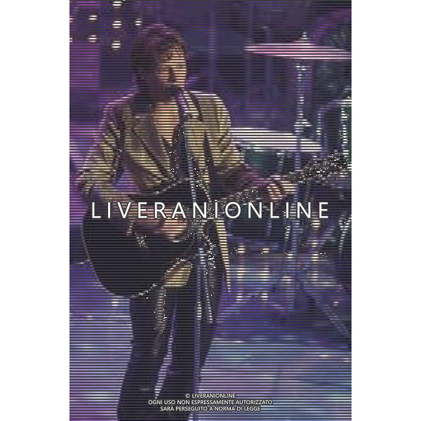 DIAP-RETROSPETTIVA BON JOVI CANTANTE NELLA FOTO BON JOVI A SANREMO NELL\'ANNO 1996 AG ALDO LIVERANI SAS