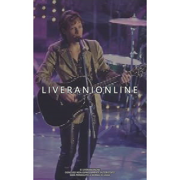 DIAP-RETROSPETTIVA BON JOVI CANTANTE NELLA FOTO BON JOVI A SANREMO NELL\'ANNO 1996 AG ALDO LIVERANI SAS