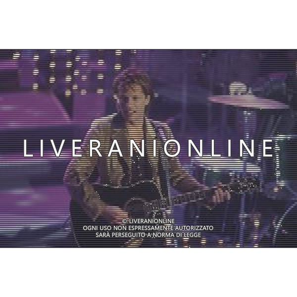 DIAP-RETROSPETTIVA BON JOVI CANTANTE NELLA FOTO BON JOVI A SANREMO NELL\'ANNO 1996 AG ALDO LIVERANI SAS