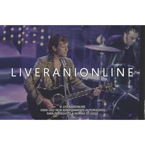 DIAP-RETROSPETTIVA BON JOVI CANTANTE NELLA FOTO BON JOVI A SANREMO NELL\'ANNO 1996 AG ALDO LIVERANI SAS