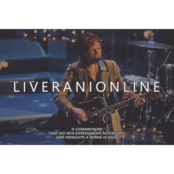DIAP-RETROSPETTIVA BON JOVI CANTANTE NELLA FOTO BON JOVI A SANREMO NELL\'ANNO 1996 AG ALDO LIVERANI SAS