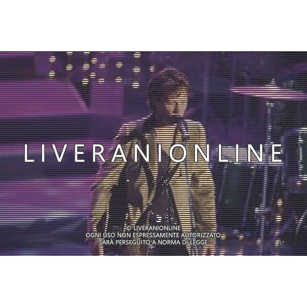 DIAP-RETROSPETTIVA BON JOVI CANTANTE NELLA FOTO BON JOVI A SANREMO NELL\'ANNO 1996 AG ALDO LIVERANI SAS