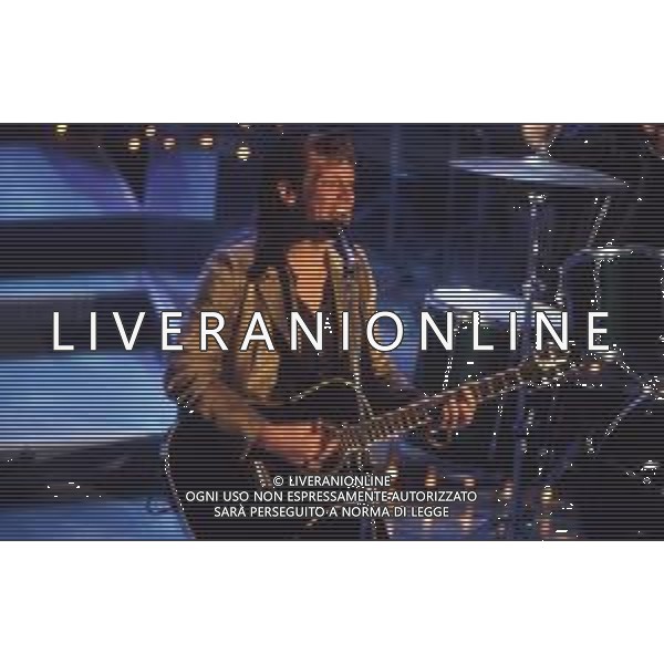 DIAP-RETROSPETTIVA BON JOVI CANTANTE NELLA FOTO BON JOVI A SANREMO NELL\'ANNO 1996 AG ALDO LIVERANI SAS