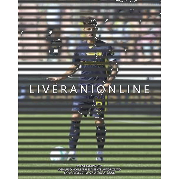 Enrico Delprato of Parma AC play the ball during US Cremonese vs Parma Calcio, 4° Serie A Enilive 2025-26 game at Renato Zini stadium in Cremona (CR), Italy, on September 21, 2025. (Photo by Davide Casentini) - AGENZIA ALDO LIVERANI