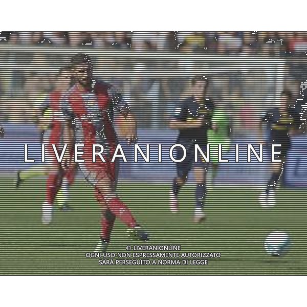 Matteo Bianchetti of US Cremonese play the ball during US Cremonese vs Parma Calcio, 4° Serie A Enilive 2025-26 game at Renato Zini stadium in Cremona (CR), Italy, on September 21, 2025. (Photo by Davide Casentini) - AGENZIA ALDO LIVERANI