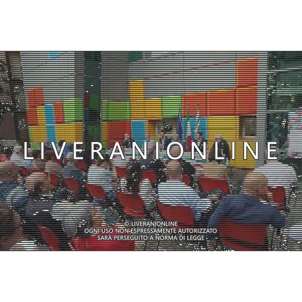 IMOLA 23 09 2025 INAUGURAZIONE MURALE CISL IMOLA E\' UN INCONTRO SUL TEMA "TETRIS DI COMUNITA\'"PER UNA SOLIDA RETE SOCIALE NELLA FOTO VESCOVO DI IMOLA GIOVANNI MOSCIATTI,LUCA PALLADINO CNA,ENRICO BASSANI SEGRETARIO CISL AREA METROPOLITANA,SINDACO DI IMOLA MARCO PANIERI,SABIR MOHAMED CASA CULTURALE ISLAMICA,E GIORNALISATA DEL CARLINO ENRICO AGNESE FOTO GIANNI SANNA-AG ALDO LIVERANI SAS