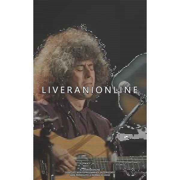 DIAP-RETROSPETTIVA ANGELO BRANDUARDI CANTANTE NELLA FOTO ANGELO BRANDUARDI AL PREMIO TENCO NELL\'ANNO 1991 AG ALDO LIVERANI SAS