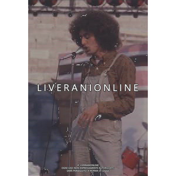 DIAP-RETROSPETTIVA ANGELO BRANDUARDI CANTANTE NELLA FOTO ANGELO BRANDUARDI AG ALDO LIVERANI SAS 