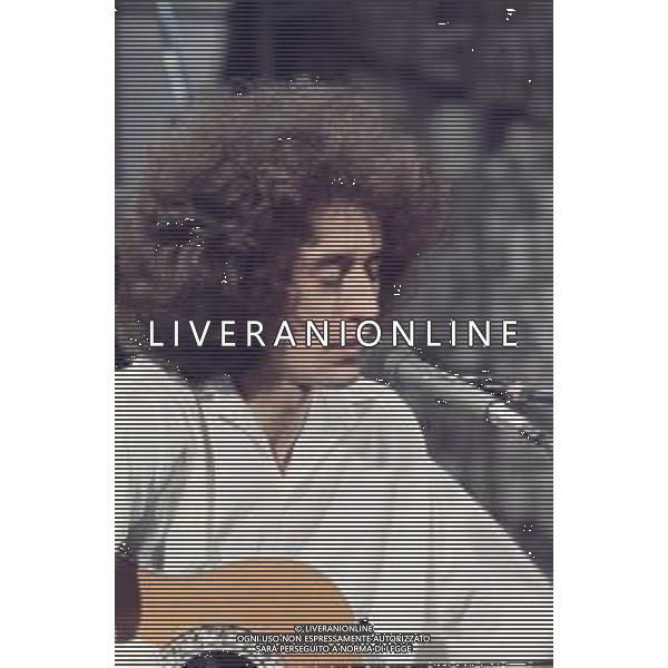 DIAP-RETROSPETTIVA ANGELO BRANDUARDI CANTANTE NELLA FOTO ANGELO BRANDUARDI AG ALDO LIVERANI SAS 
