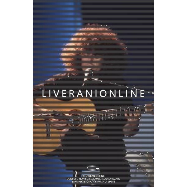DIAP-RETROSPETTIVA ANGELO BRANDUARDI CANTANTE NELLA FOTO ANGELO BRANDUARDI AG ALDO LIVERANI SAS 