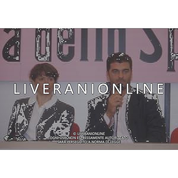 DIAP-RETROSPETTIVA MANUELA DI CENTA FONDISTA NELLA FOTO MANUELA DI CENTA CON ALBERTO TOMBA A MILANO NELL\'ANNO 1995 AG ALDO LIVERANI SAS 