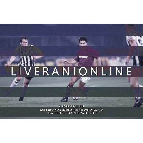 DIAP-RETROSPETTIVA GIORGIO BRESCIANI CALCIATORE NELLA FOTO GIORGIO BRESCIANI CON LA MAGLIA DEL TORINO AG ALDO LIVERANI SAS