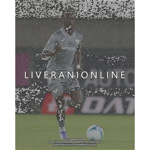 Cheikh Niasse of Hellas Verona FC play the ball during Hellas Verona FC vs Venezia FC, 16° leg of Coppa Italia Frecciarossa 2025-26 game at Marcantonio Bentegodi stadium in Verona (VR), Italy, on September 24, 2025. (Photo by Davide Casentini)- AGENZIA ALDO LIVERANI SAS