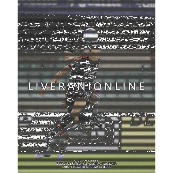 Michael Venturi of Venezia FC play the ball during Hellas Verona FC vs Venezia FC, 16° leg of Coppa Italia Frecciarossa 2025-26 game at Marcantonio Bentegodi stadium in Verona (VR), Italy, on September 24, 2025. (Photo by Davide Casentini)- AGENZIA ALDO LIVERANI SAS