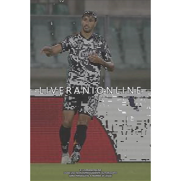 Nunzio Lella of Venezia FC play the ball during Hellas Verona FC vs Venezia FC, 16° leg of Coppa Italia Frecciarossa 2025-26 game at Marcantonio Bentegodi stadium in Verona (VR), Italy, on September 24, 2025. (Photo by Davide Casentini)- AGENZIA ALDO LIVERANI SAS
