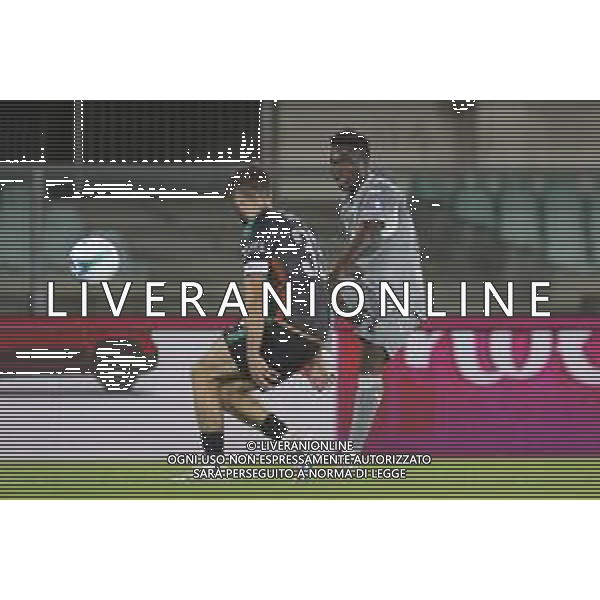 Junior Ajayi of Hellas Verona FC cross the ball during Hellas Verona FC vs Venezia FC, 16° leg of Coppa Italia Frecciarossa 2025-26 game at Marcantonio Bentegodi stadium in Verona (VR), Italy, on September 24, 2025. (Photo by Davide Casentini)- AGENZIA ALDO LIVERANI SAS